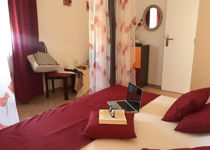 Lina Apartamento Vir