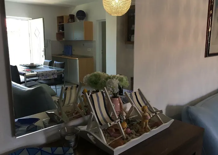 Lina Apartamento Vir