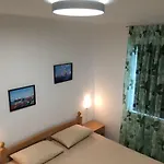 Lina Apartamento Vir